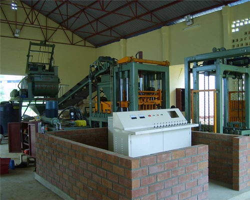 福州華銳方正機(jī)械 深耕機(jī)械設(shè)備研發(fā)，引領(lǐng)制磚機(jī)行業(yè)創(chuàng)新